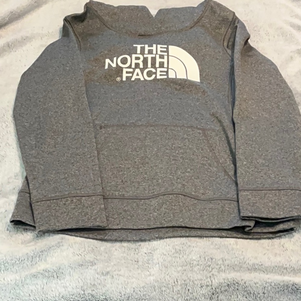 EUC The North Face Gray Fitted Sweatshirt